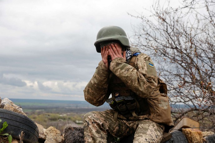Украинский боевик пишет о плачевном положении ВСУ под Кременной