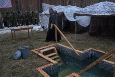 Крещение на передовой Крещение на передовой
