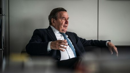 Шрёдер: Европа &mdash; второй проигравший в украинском конфликте после Киева