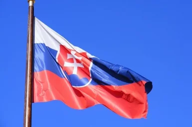 Словакия приостановила выдачу шенгенских виз туристам из РФ