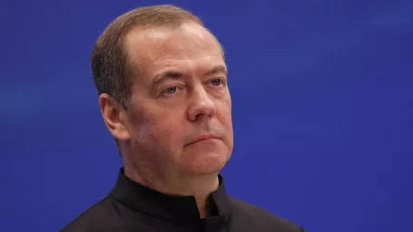 Слова Медведева об ответе России вызвали переполох в ЕС